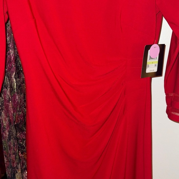 Chic Long Sleeve Red Dress - Picture 4 of 6